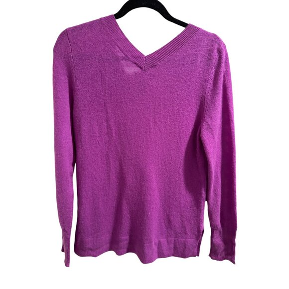 ✌️ 2/$40 ✌️ Halogen Womens V-Neck Cashmere Sweater Magenta Size S - Picture 5 of 6